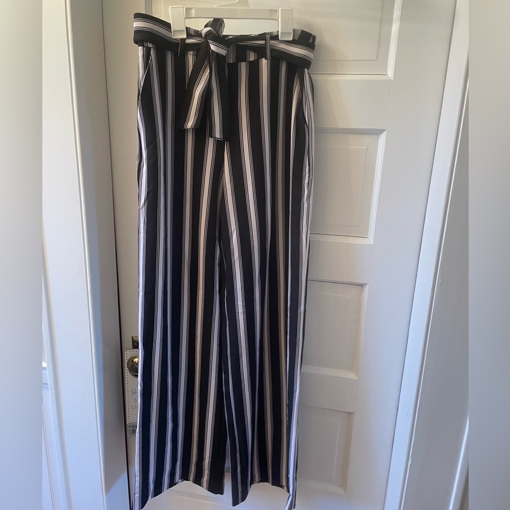 New York and company Black white striped wide leg pants